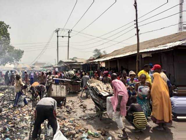 Yadda Jami’an Tsaro Suka Fara Gyara Wa ‘Yan Jari Bola Zama A Abuja…