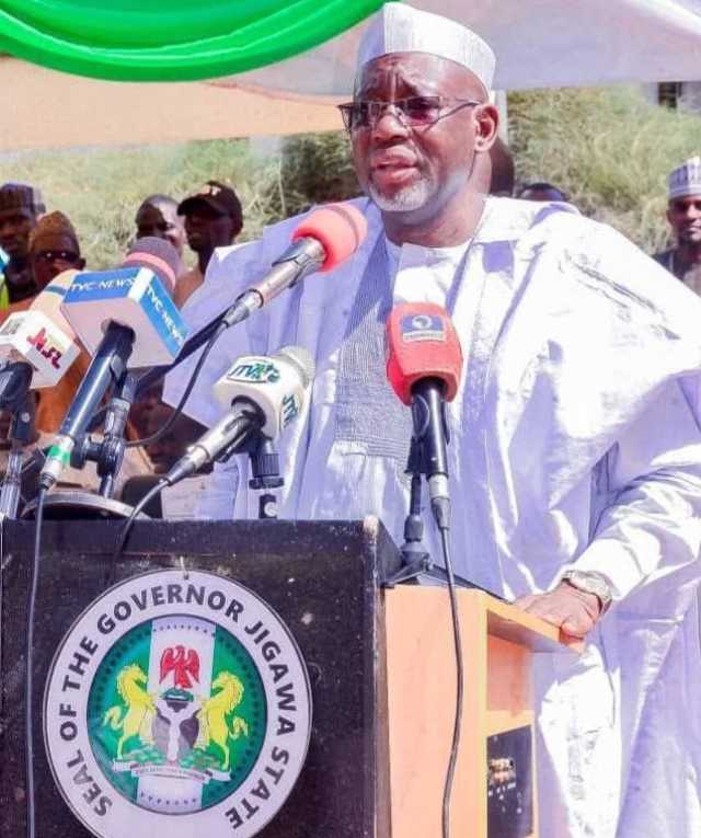 Gwamnatin Jigawa Ta Kaddamar Da Shirin Tallafawa Masu Kanana Da Matsakaitan Sana’o’i