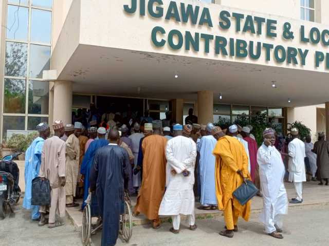 Gwamnatin Jigawa Ta Biya  Sama Da Naira Miliyan 730 Ga Ma’aikatan Da Suka Yi Ritaya